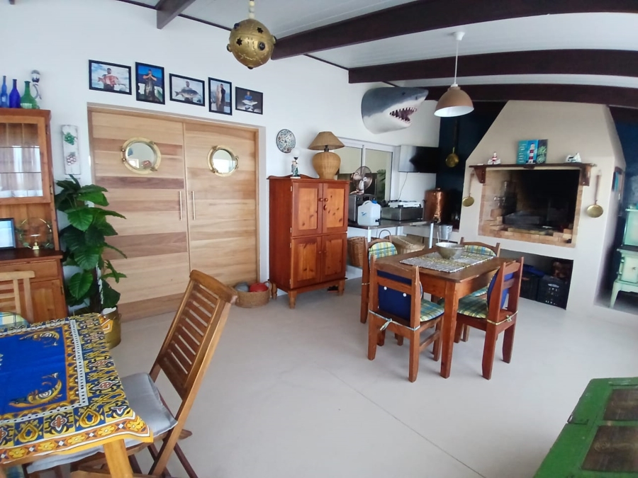 3 Bedroom Property for Sale in Struisbaai Western Cape